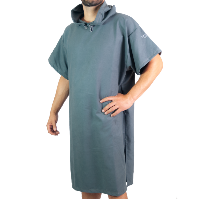 Poncho-gris-costado.png